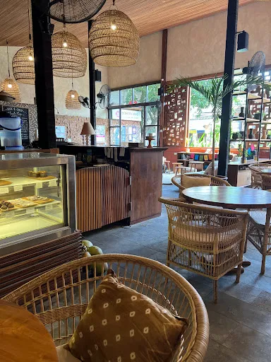Chandra Cafe 1