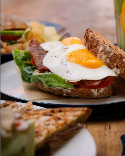 The Sandwich Bar Ubud 2