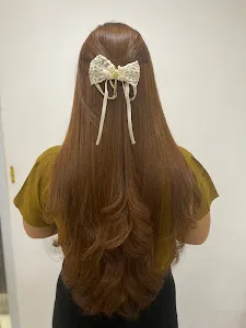 RADHA salon & spa 2