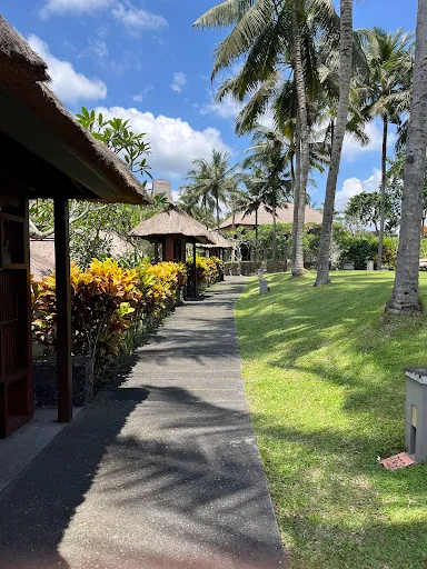 Maya Ubud Tennis Court 2