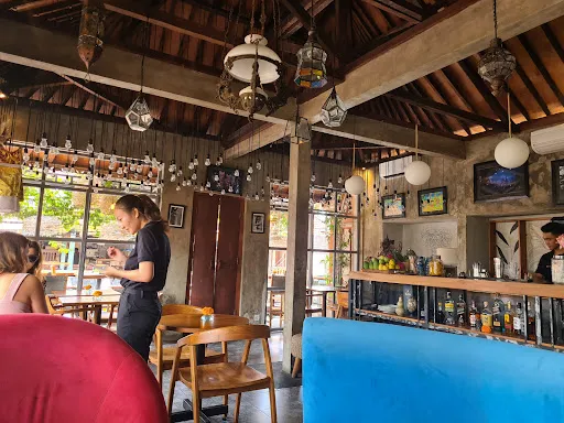 Divya Bar Ubud 4