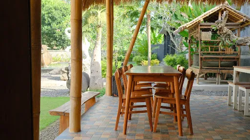 Bambu Lokha Guest House 4