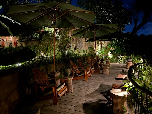 ELEVATOR Sunset Bar - Bambu Indah Resort 2