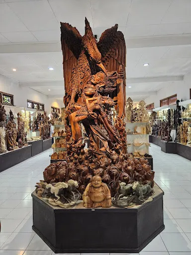 Werochana Wood Carving 1