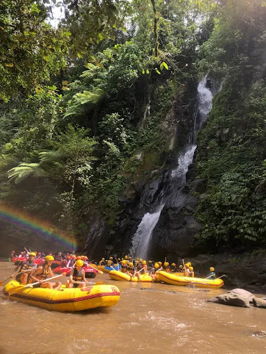 Yellow Garden Adventures & Experiences 3