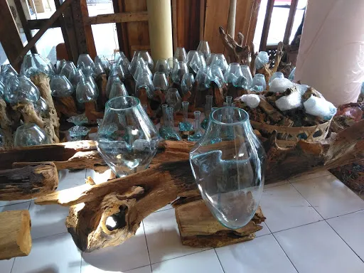 Intari Glass Art & Deco 4
