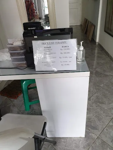 Eddy Wirya Atmadja Akupunktur 4