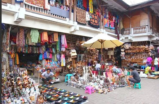 Pasar malam Sukawati 1