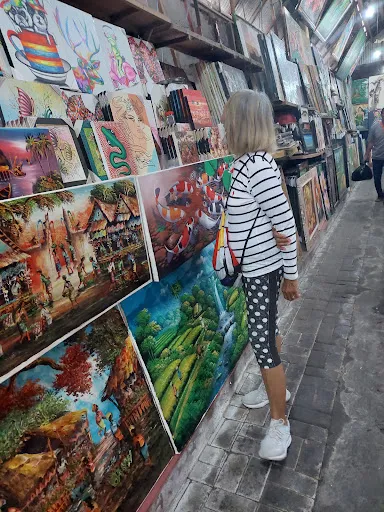 Sukawati market 2 2