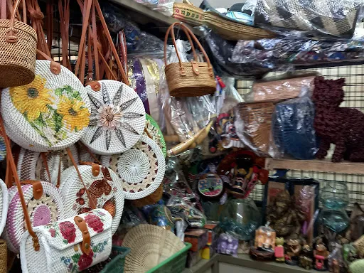 Sukawati market 2 4