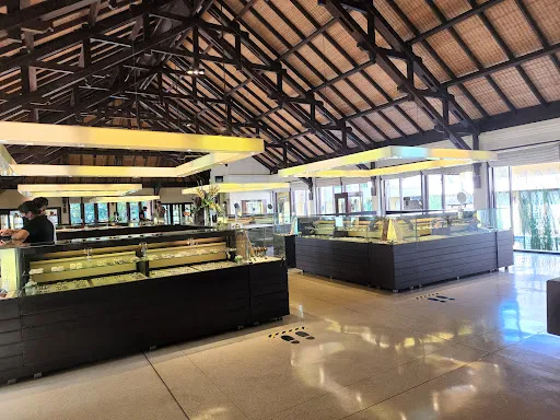 Prapen Jewelry & Artifacts 2