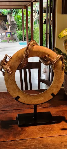 Prapen Jewelry & Artifacts 3