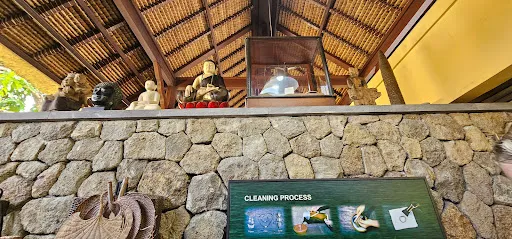 Prapen Jewelry & Artifacts 4