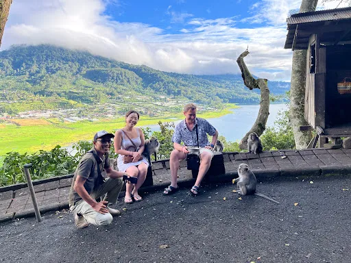 MEDY UBUD TAXI & TOUR 4