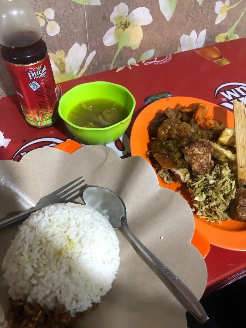 Wr Babi Guling Bu Man Sading 4