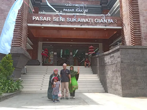 Pasar sukawati 2