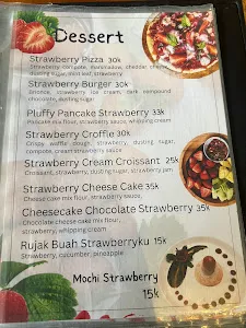 Strawberryku Resto & Coffee 3