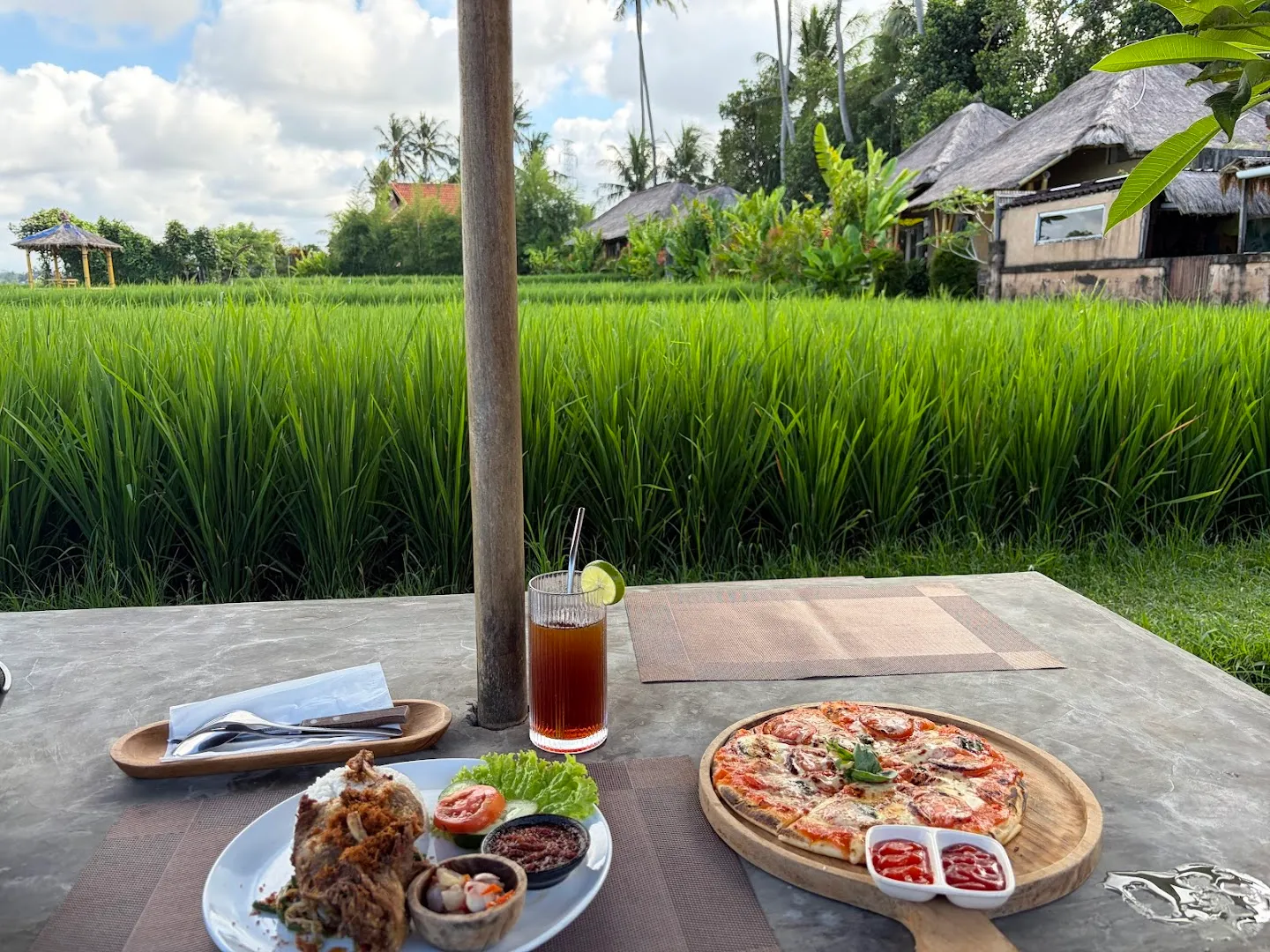 RB warung coffee and eatery 2