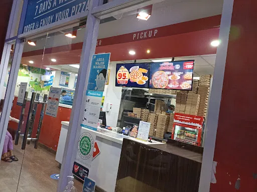 Domino's Pizza 4