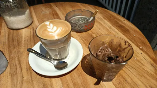 Warung Kopi Bali Celuk, Coffee shop by Bhineka Djaja 3