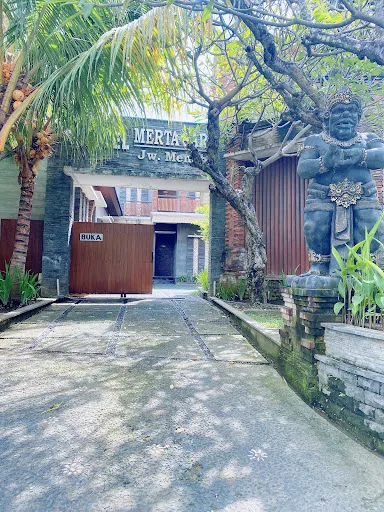 Hotel Tari jw. Menuh 1