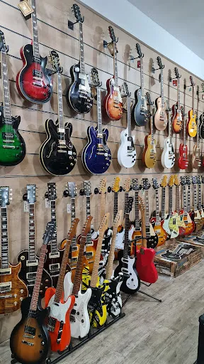 DeBeat Music & Recording Store 1