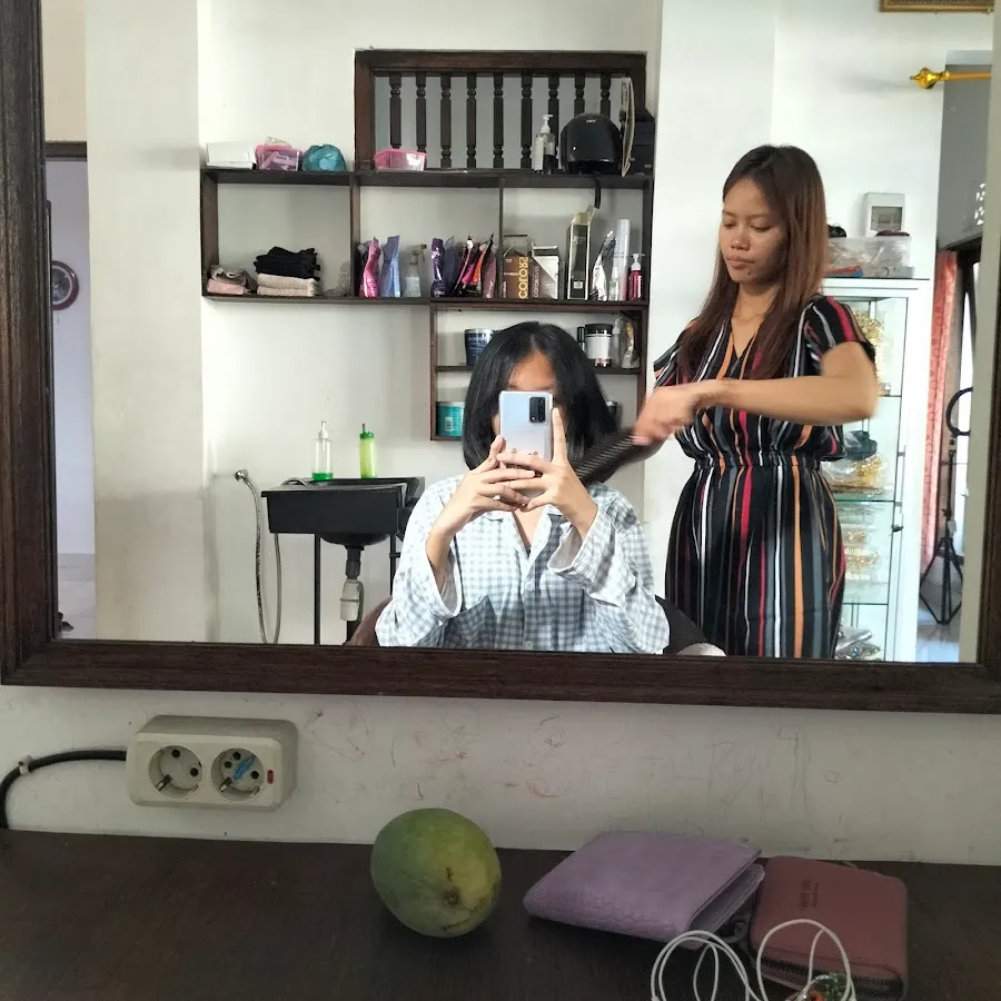 Salon Anindya 4