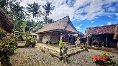 Traditional Balinese House 4
