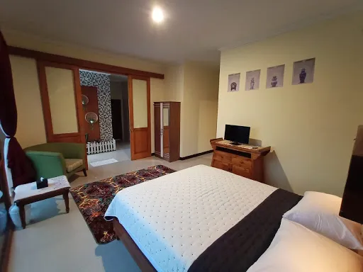 The manikan guest house 1