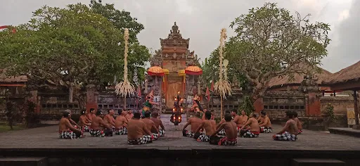 Kecak Pura Puseh Batubulan 3