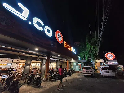 JCO COFFEE & DONUTS SE TOHPATI 1