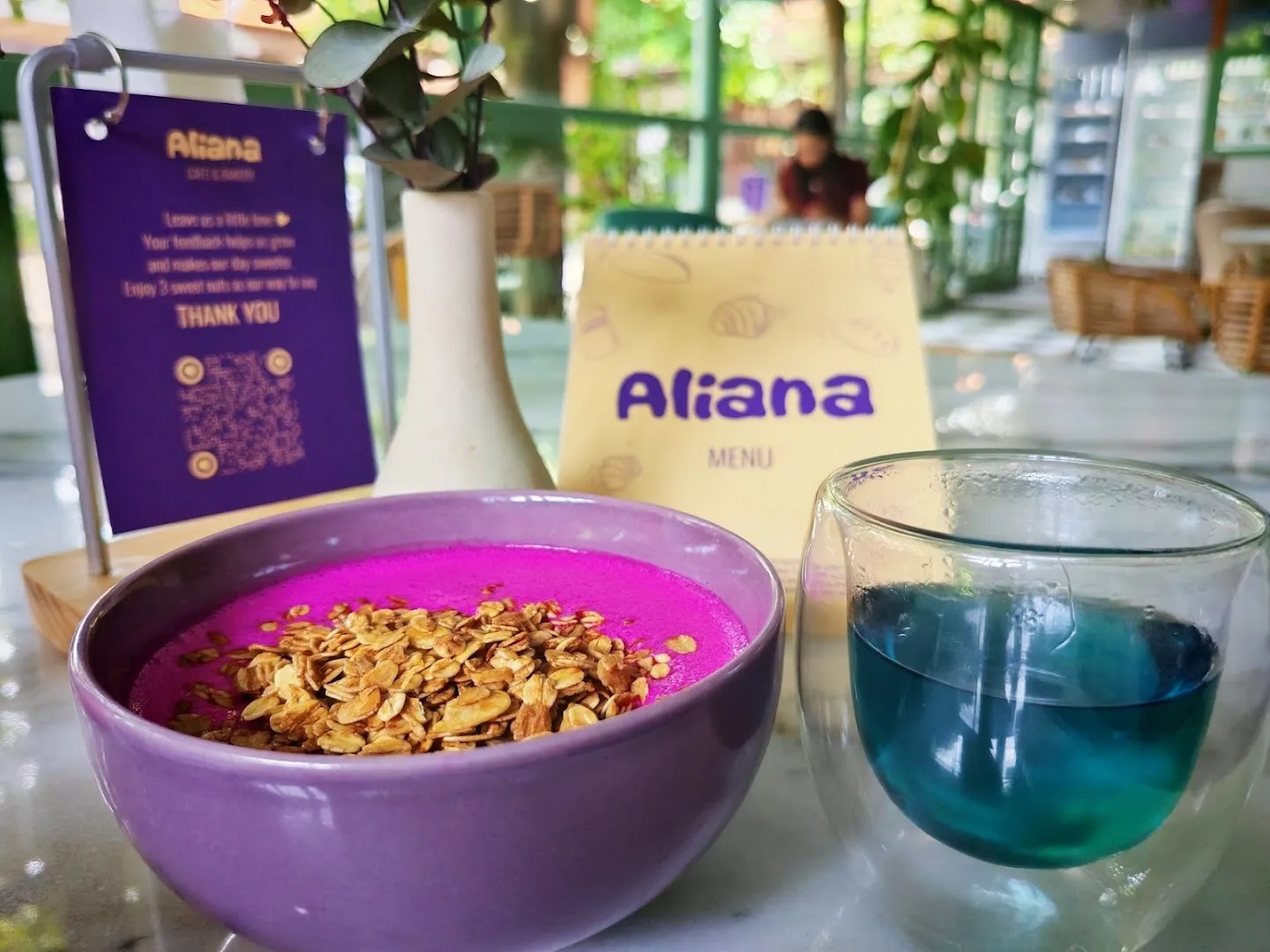 Aliana Cafe & Bakery 3