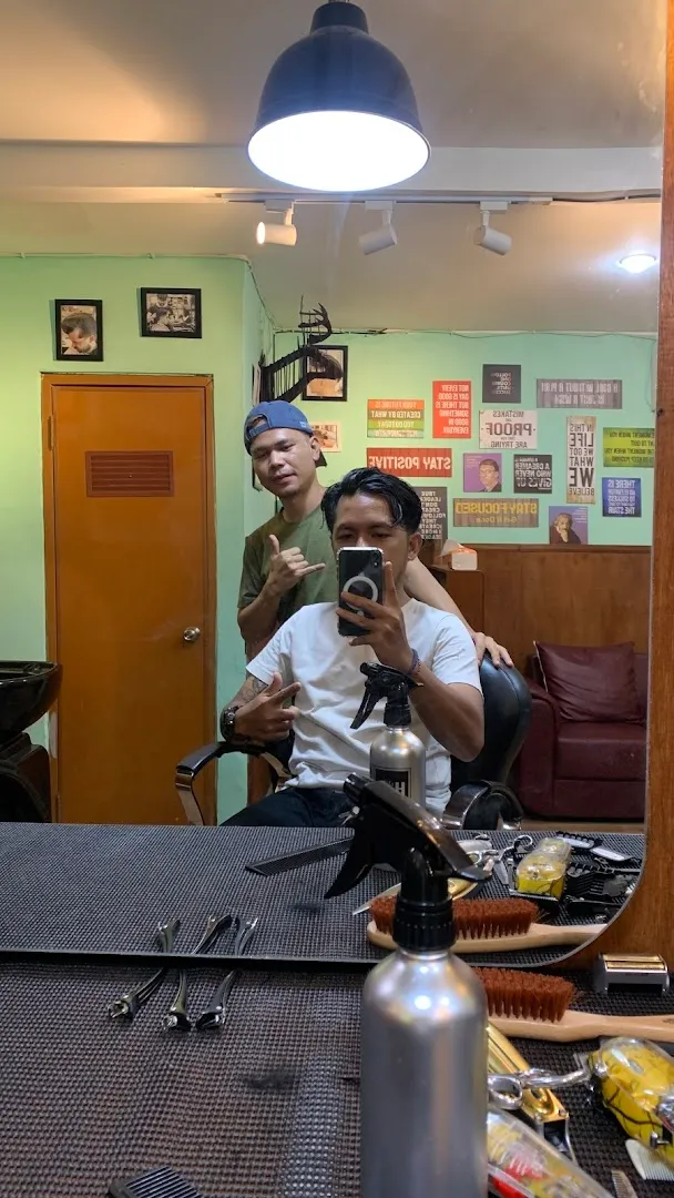 THE CUTNESS BARBERSHOP BATUBULAN 3