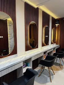 Gauri Beauty Salon Bali 2