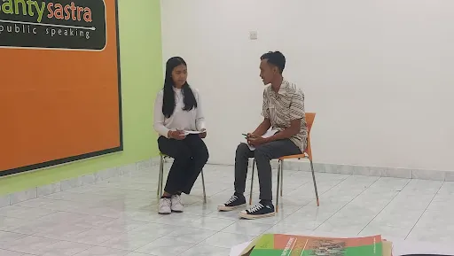 Santy Sastra Public Speaking 2