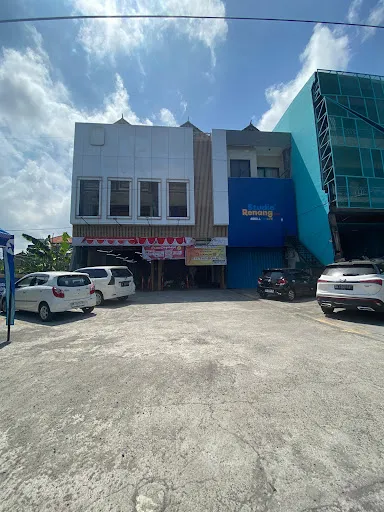 Planet Gadget Gatsu Timur 1