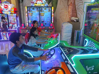 FUNWORLD - LIVING WORLD DENPASAR 1