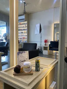 Dahlia Hair Design & Beauty Salon 4