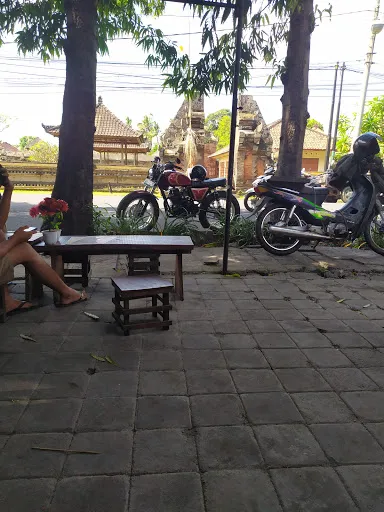 Warung Sate Babi Buk Nyoman 1