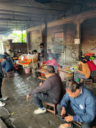 Warung Sate Babi Buk Nyoman 3