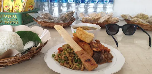 Warung Babi Guling Mika 2