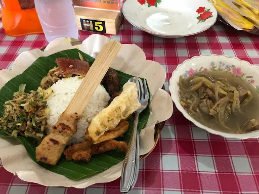 Warung Babi Guling Mika 4