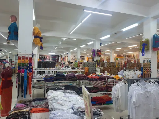 Bagus Supermarket Singapadu 4