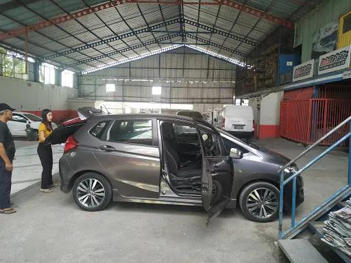 Auto metallic batubulan 50mtr utara Galuh batik 2