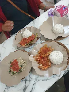 Ayam geprek Dpojok 3