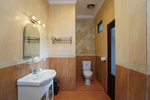 OYO 2321 Griya Shanti Homestay 3