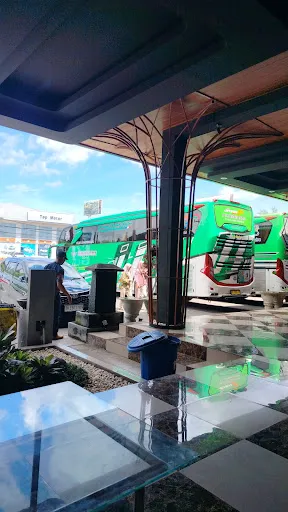 Pusat Oleh Oleh Cening 2