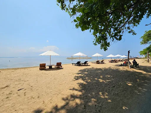 Pantai Segara Ayu 2