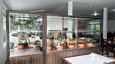 Warung Makan Sederhana "Bu Dayu" 3