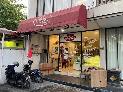 Ruth's Cakes Sanur 3